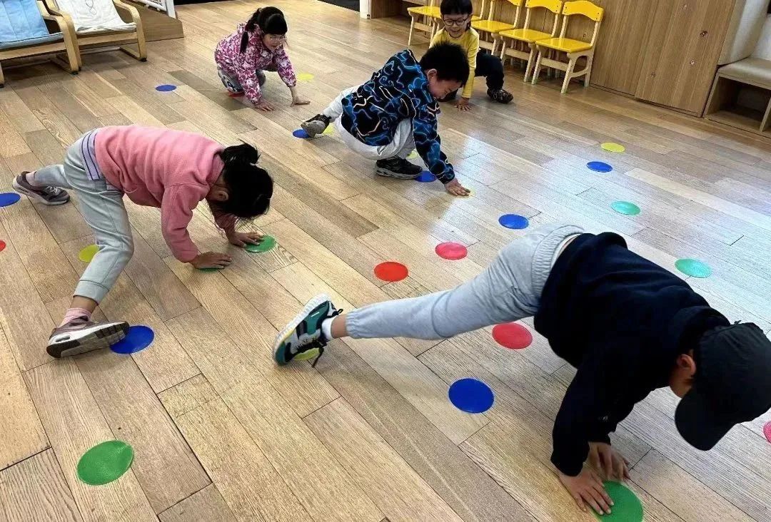 英文运动单词的正确读音_运动英语怎么读_英语运动怎么发音