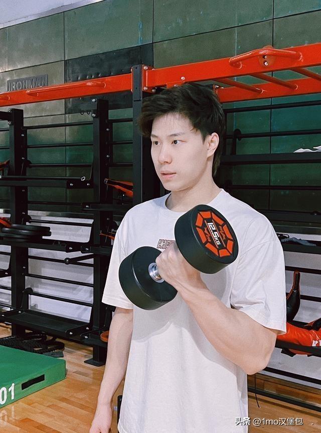 游泳男金牌_游泳渣男冠军是什么意思_渣男游泳冠军是谁呀